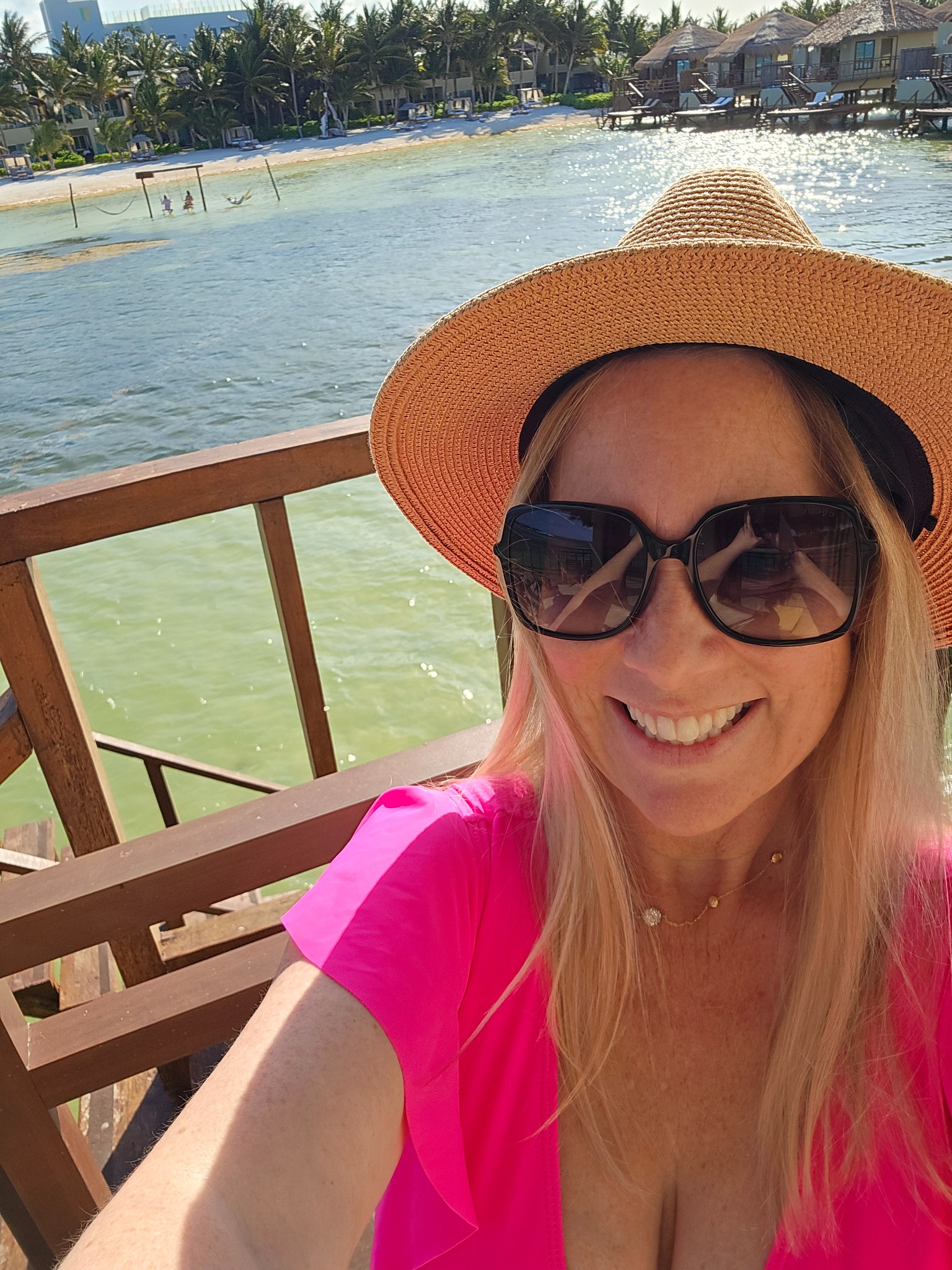Jaclyn Oyola traveling by the water